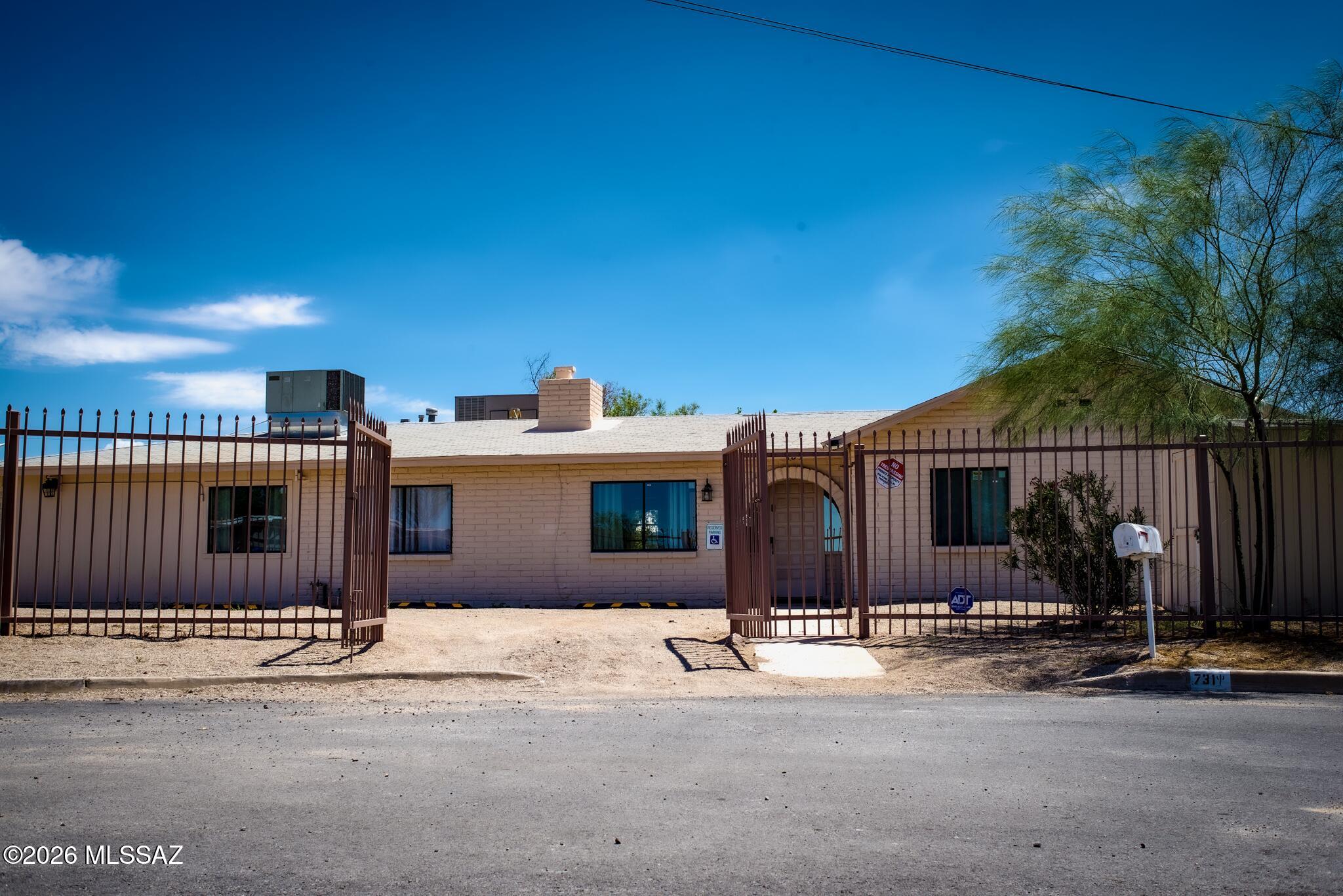 Residential Lease in Tucson 5