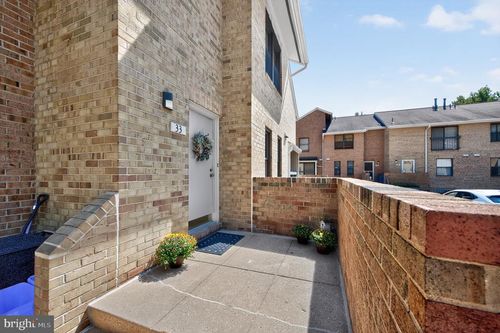 25-33 Dudley Ct, BETHESDA, MD, 20814-5428 | Card Image