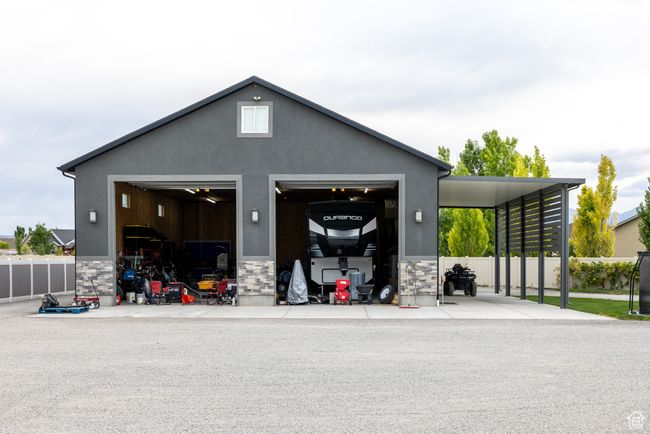 Garage with a detached garage | Image 90