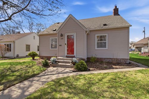 2214 Taft St Ne, Minneapolis, MN, 55418-4130 | Card Image