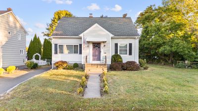 106 Glenfield Avenue, House other with 3 bedrooms, 2 bathrooms and 3 parking in Stratford CT | Image 1