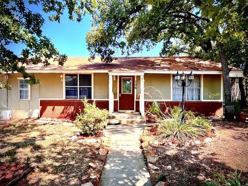 706 Early Blvd, Early, TX, 76802-2113 | Card Image