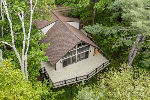 8 Quinn Ct, Asheville, NC, 28805-9756 | Card Image