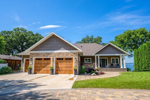 311 Lake Ave S, Spicer, MN, 56288-8644 | Card Image