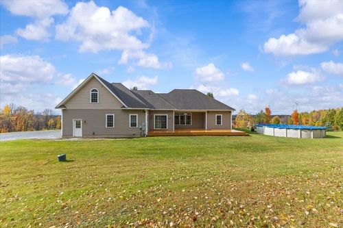 18 Martell Rd, Milton, VT, 05468-3134 | Card Image