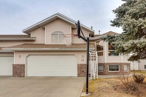 {{alt}} | Card Image