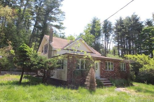 74 High Rd, Glen Spey, NY, 12737-8612 | Card Image