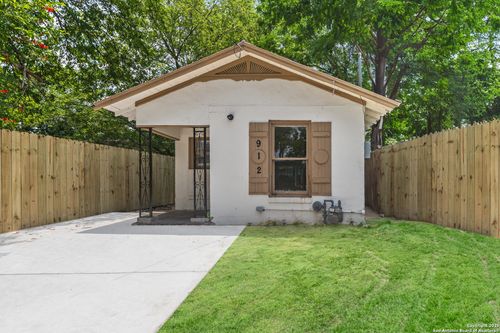 912 Elvira St, San Antonio, TX, 78207-5310 | Card Image