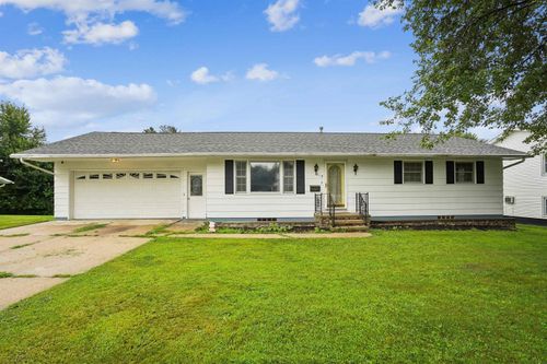 519 5th Ave Ne, Oelwein, IA, 50662-1311 | Card Image