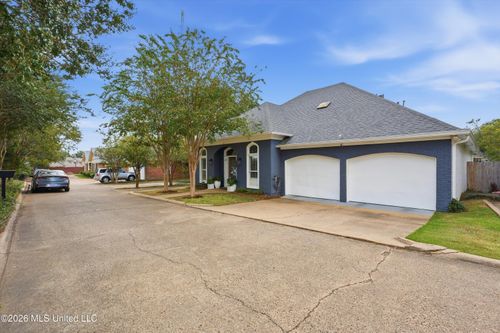 109 Northpointe Pkwy, Jackson, MS, 39211-2411 | Card Image