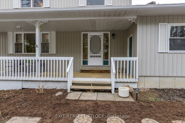 868 Lily Lake Rd, House other with 4 bedrooms, 2 bathrooms and 6 parking in Selwyn ON | Image 7