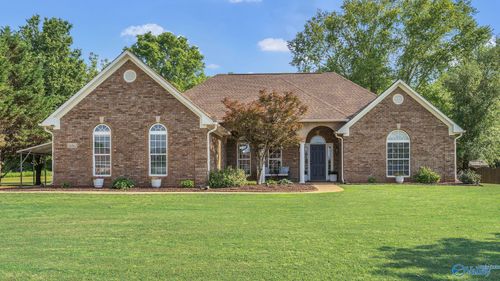 24862 Southern Heritage Ln, Athens, AL, 35613-8410 | Card Image