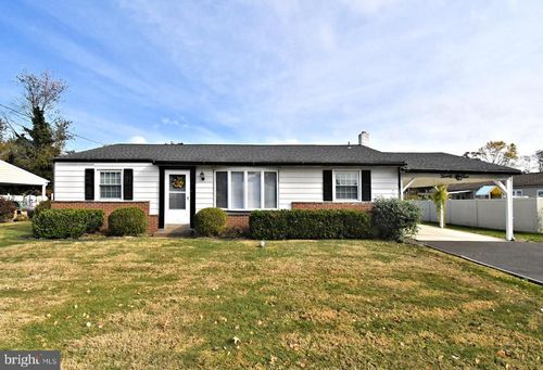 24 Springmeadow Rd, Feasterville Trevose, PA, 19053-3320 | Card Image