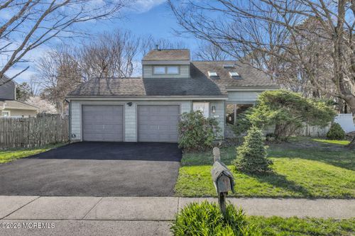 521 Dorothy Pl, Brick, NJ, 08723-8042 | Card Image