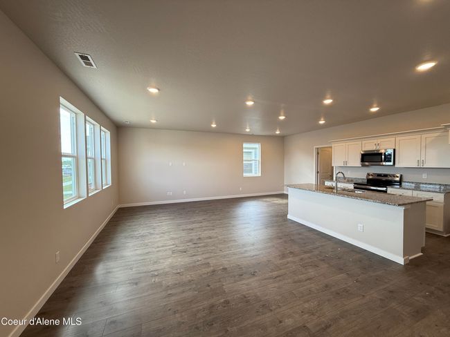great room | Image 7