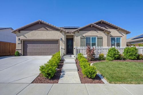 2029 Smith Dr, Woodland, CA, 95776-5606 | Card Image