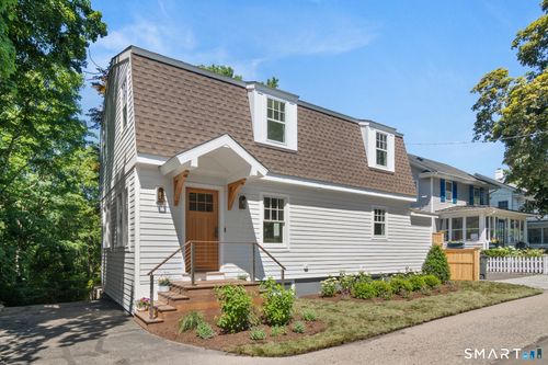 7 Raymond Hts, Darien, CT, 06820-4920 | Card Image