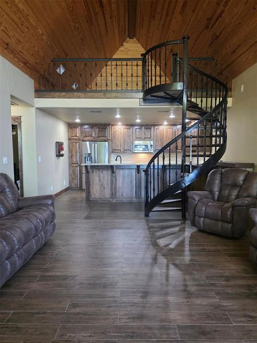 23 E 1460 Rd, Lone Wolf, OK, 73655 | Card Image