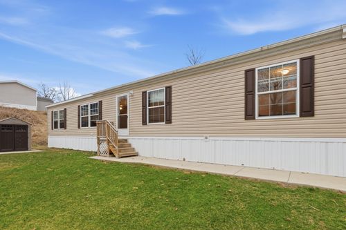 196-1815 Veronica St, Lowell, MI, 49331-9451 | Card Image