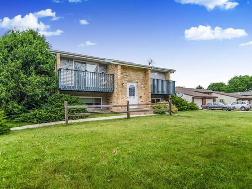 521 Seminole Way, Deforest, WI, 53532-3013 | Card Image