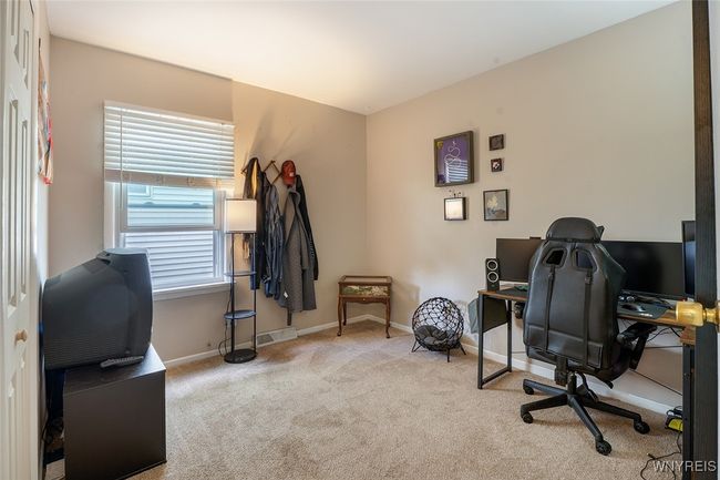Bedroom 3 in Lower Unit | Image 14