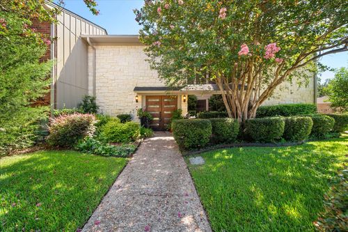 1235 Lexington Sq, Corsicana, TX, 75110-2023 | Card Image