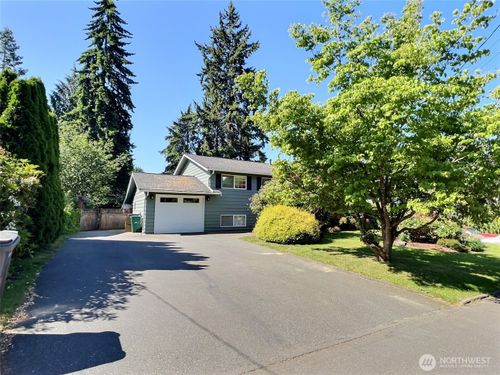 13003 Ne 102nd Pl, Kirkland, WA, 98033-5246 | Card Image