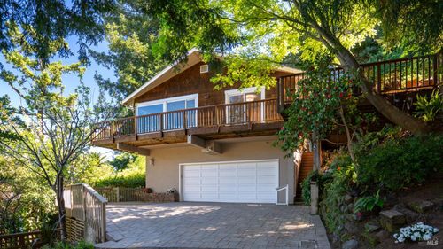 5 Viox Way, San Rafael, CA, 94901-2660 | Card Image