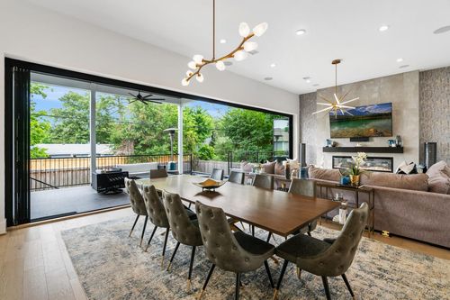 1011 Wynnwood Ln, Houston, TX, 77008-3451 | Card Image