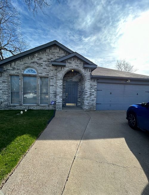 338 Old Pecan Way, Garland, TX, 75043-8235 | Card Image