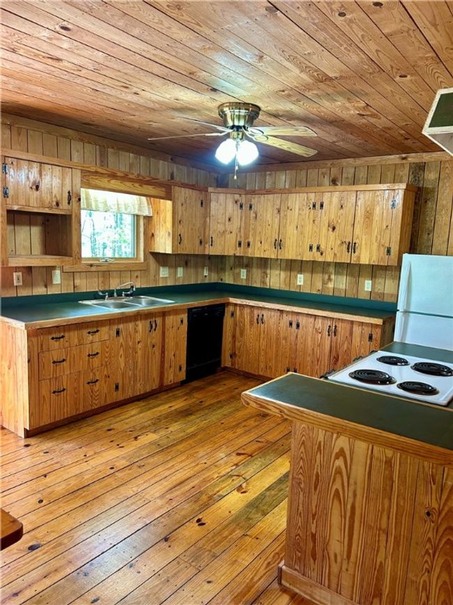 107 Brendart Hill Road, House other with 1 bedrooms, 1 bathrooms and null parking in Sunset SC | Image 6