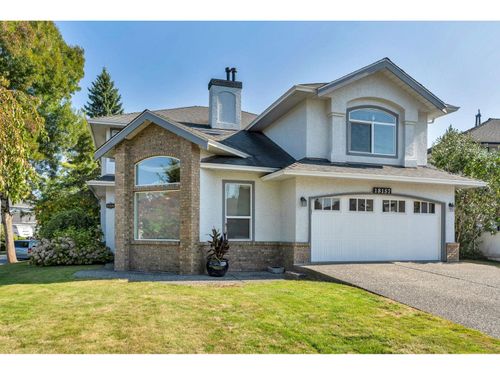 18157 Claytonwood Cres, Surrey, BC, V3S7T5 | Card Image