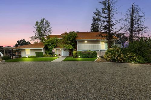 35427 Avenue 14, Madera, CA, 93636-7931 | Card Image