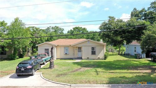 1904 E Red River St, Victoria, TX, 77901-5626 | Card Image