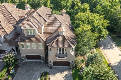 102 La Vie Dr, Montgomery, TX, 77316-2829 | Card Image