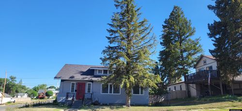 222 E Maple St, Rawlins, WY, 82301-5718 | Card Image