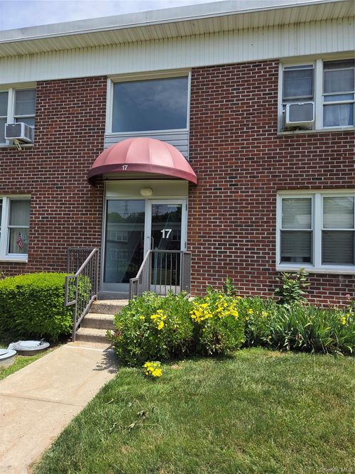 2b-17 Winchester Ave, Yonkers, NY, 10710-5823 | Card Image
