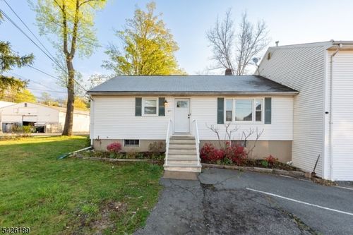 47 River Rd, Chatham, NJ, 07928-1946 | Card Image