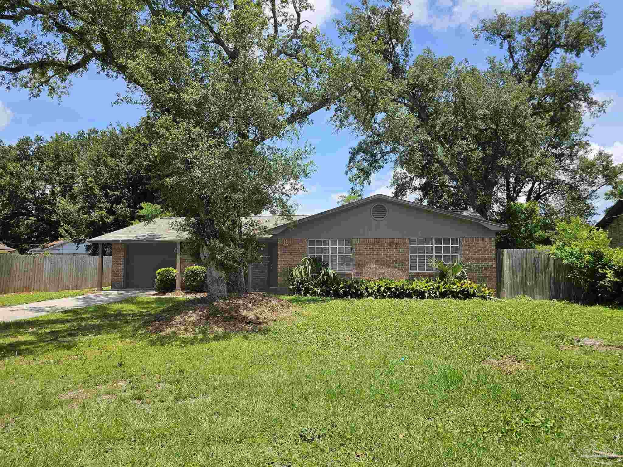 Green Bay Ave, Pensacola, FL 32526