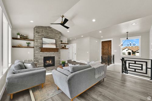 250 S 1100 E, Smithfield, UT, 84335-6785 | Card Image