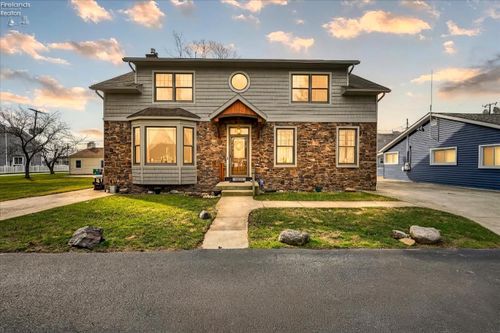 5854 E Woodland Dr, Port Clinton, OH, 43452-3152 | Card Image