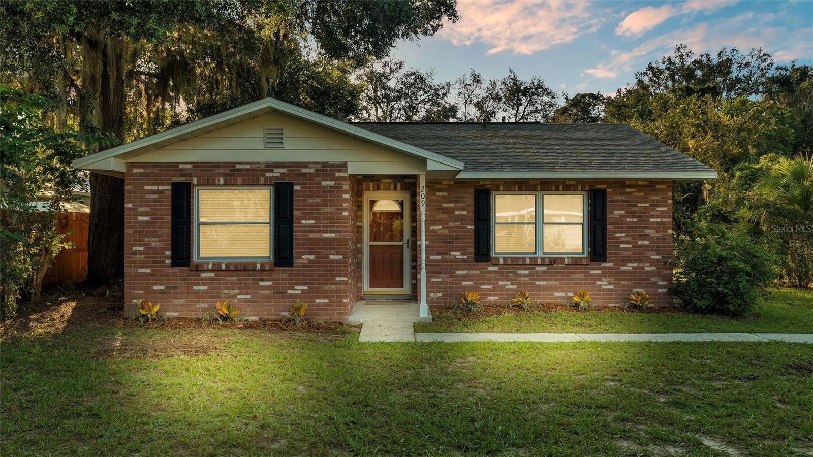 Callitris Ave, Polk City, FL 33868