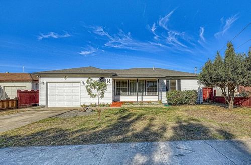 489 Brockmann Dr, Gonzales, CA, 93926-2650 | Card Image