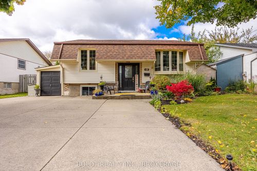 491 Bunting Rd, Saint Catharines, ON, L2M6X1 | Card Image