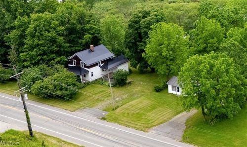 17092 Munn Rd, Chagrin Falls, OH, 44023-5413 | Card Image