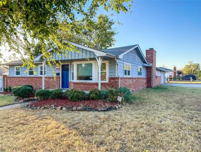 7406 E 28th Street, House other with 3 bedrooms, 1 bathrooms and null parking in Tulsa OK | Image 3