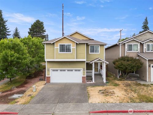 3821 Earendel Ave, Bremerton, WA, 98310-2302 | Card Image