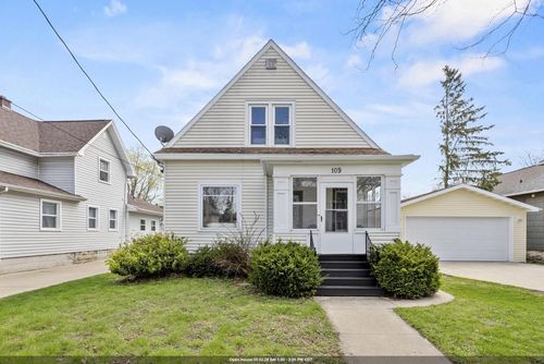109 E Hancock Street, APPLETON, WI, 54911 | Card Image