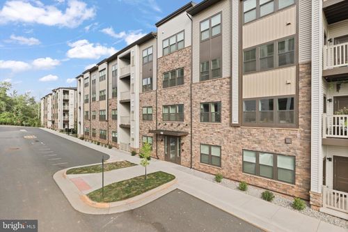 unit-303-46294 Mount Milstead Ter, STERLING, VA, 20164-9389 | Card Image