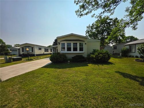 30 Marseille Ave, West Seneca, NY, 14224-4812 | Card Image